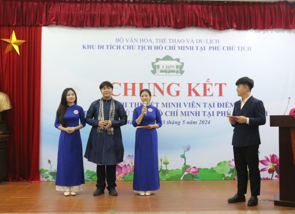 Sinh viên Trường ĐH Khoa học Xã hội và Nhân văn đạt giải hội thi thuyết minh viên tại Khu Di tích Phủ Chủ tịch Hồ Chí Minh