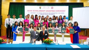 AEON Corporation grants 30 scholarships to USSH’s students