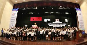 VNU's students attend the 2017 International student science Forum (ISSF 2017)