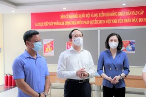 Ủy ban Bầu cử thành phố Hà Nội biểu dương công tác chuẩn bị bầu cử của Trường ĐHKHXH&NV