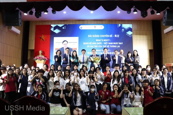 Đại sứ Hàn Quốc thăm Trường ĐH KHXH&NV: Cầu nối phát triển quan hệ Việt – Hàn