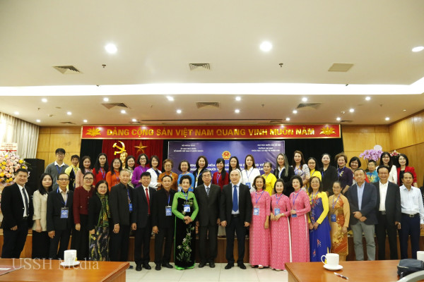 Teaching Vietnamese to Overseas Teachers: Preserving Vietnamese Language and Culture Worldwide