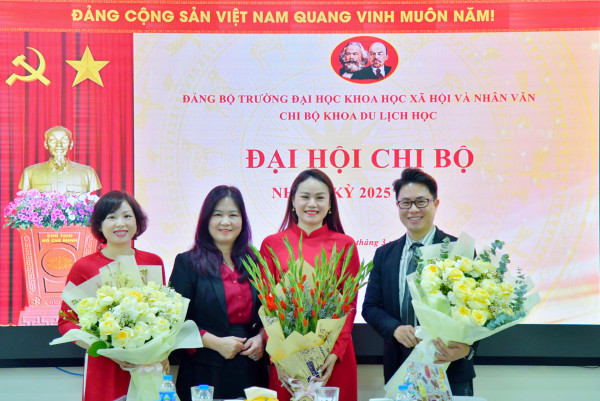 Đại hội Chi bộ Khoa Du lịch học: Đoàn kết - Sáng tạo -  Đổi mới - Hội nhập