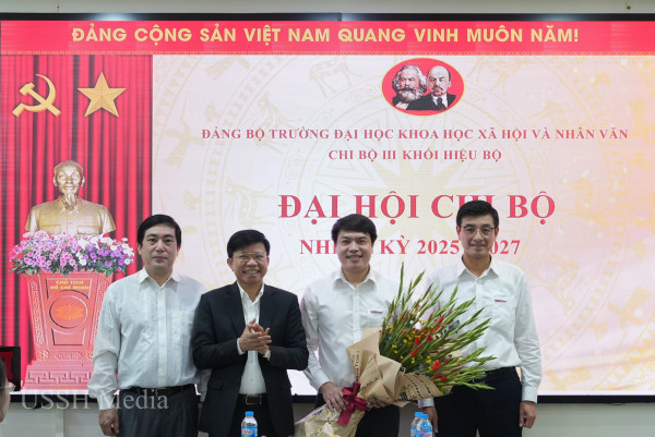 Đại hội Chi bộ III Khối Hiệu bộ: Đổi mới - Sáng tạo - Hiệu quả