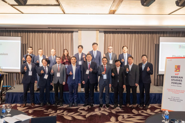 Tăng cường hợp tác giữa doanh nghiệp-chính phủ-trường học trong đào tạo Hàn Quốc học tại Việt Nam