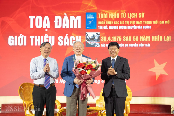 Giới thiệu sách “Tầm nhìn từ lịch sử: Hoàn thiện các giá trị Việt Nam trong thời đại mới”