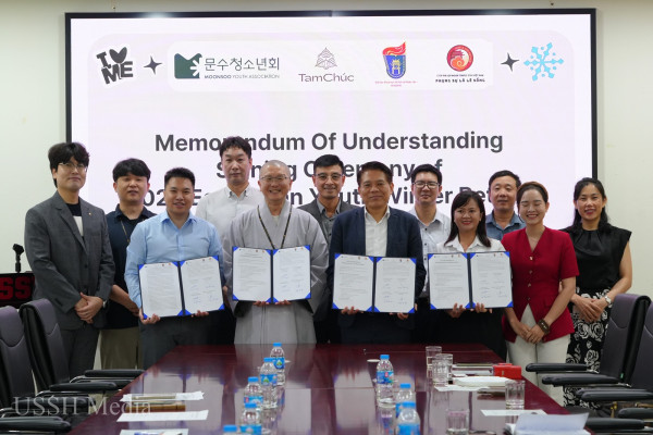 VNU-USSH hợp tác tổ chức hoạt động trải nghiệm văn hóa Hàn Quốc cho sinh viên