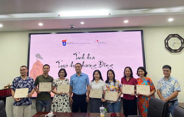 Bế giảng khoá học đầu tiên về ứng dụng Triết học trong quản trị doanh nghiệp do VNU-USSH tổ chức