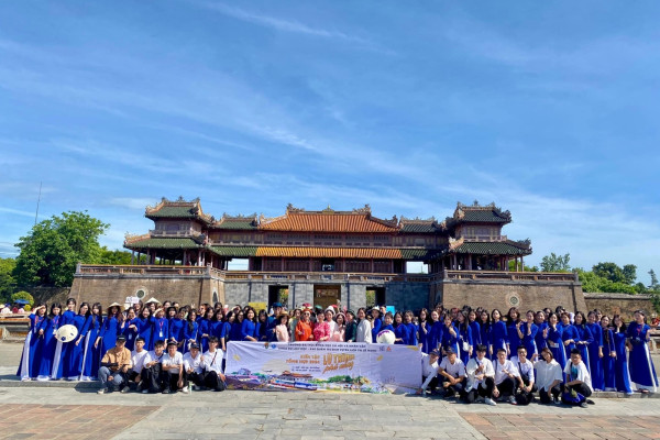 Học Du lịch để trở thành nhà quản trị, không chỉ là người dẫn đường!