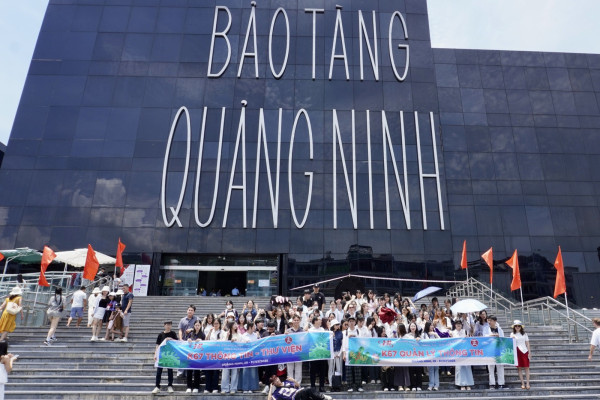 Trải nghiệm thực tế – gắn kết chuyên môn: Sinh viên K67 ngành Quản lý thông tin và Thông tin - thư viện