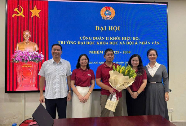 Công đoàn II Khối Hiệu bộ đã tổ chức thành công Đại hội Công đoàn nhiệm kỳ 2025 - 2030