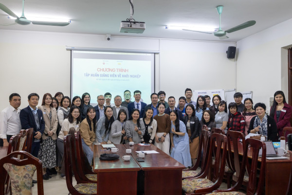 USSH tập huấn về Lập nghiệp và Khởi nghiệp bền vững: Tăng cường năng lực giảng dạy khởi nghiệp cho giảng viên