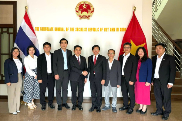 Hợp tác toàn diện giữa Trường ĐH KHXH&NV với Tổng Lãnh sự quán Việt Nam tại Khon Kaen