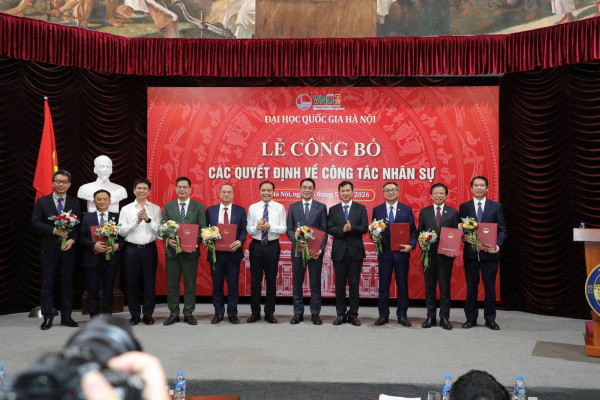 ĐHQGHN kiện toàn nhân sự lãnh đạo các đơn vị để bước vào một chu kỳ phát triển mới