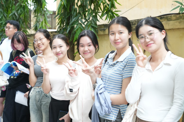 Thí sinh đến từ nhiều quốc gia tham dự Kỳ thi Đánh giá năng lực tiếng Việt tại USSH