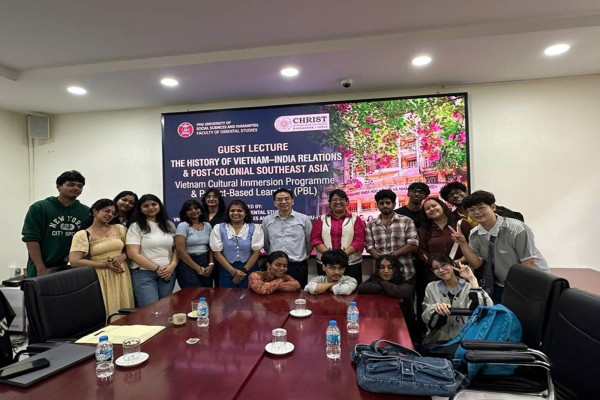 Gắn kết học thuật Việt – Ấn: Thành công của Chương trình thực tế văn hóa và học tập theo dự án (PBL) cùng Đại học Christ (Ấn Độ)