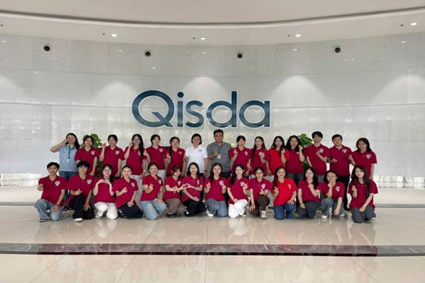 Sinh viên chuyên ngành Trung Quốc học tham gia Chương trình tham quan thực tế tại Công Ty TNHH Qisda Việt Nam