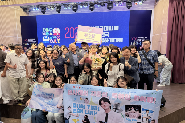 Sinh viên VNU-USSH đạt Giải Nhì vòng Chung kết Cuộc thi Nói tiếng Hàn toàn quốc - Cúp Đại sứ Hàn Quốc 2026