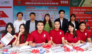VNU-USSH tham gia ngày hôi tư vấn tuyển sinh - hướng nghiệp năm 2024 tại Nghệ An, Thanh Hoá