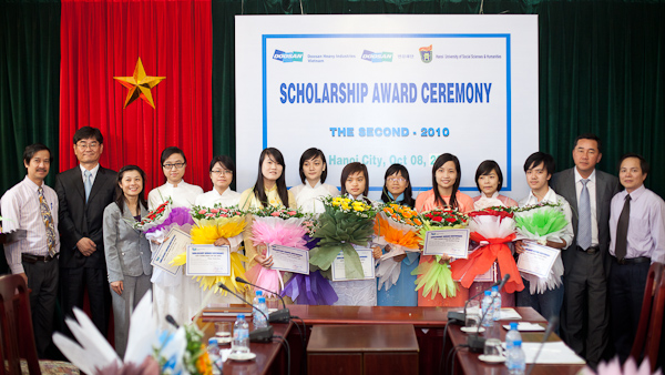 30 sinh viên nhận học bổng Doosan
