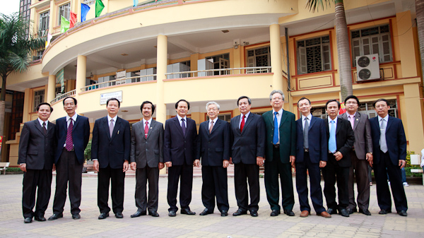 Chủ tịch Quốc hội Nguyễn Phú Trọng về thăm Trường
