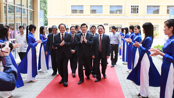 Chủ tịch nước Trương Tấn Sang dự lễ khai giảng năm học 2012-2013