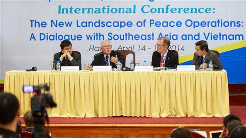 Hội nghị tập huấn về hoạt động giữ gìn hòa bình quốc tế và kinh nghiệm cho Việt Nam