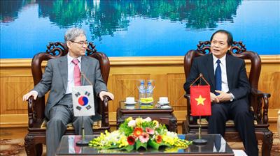 Meeting with Secretary General of The National Unification Advisory Council