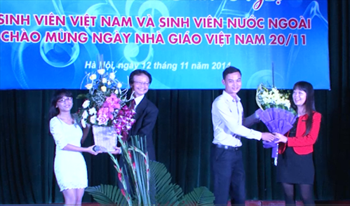 Giao lưu văn nghệ chào mừng ngày Nhà giáo Việt Nam