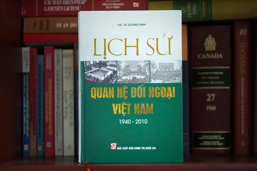 Đọc sách “Lịch sử quan hệ đối ngoại Việt Nam 1940-2010”