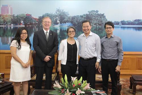 Tiếp và làm việc với Đại sứ Canada tại Việt Nam