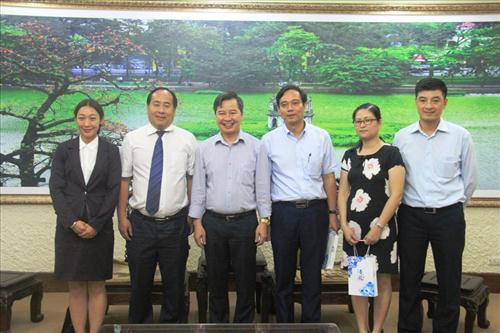 Thúc đẩy hợp tác với Đại học Tài chính và Kinh tế Vân Nam (Trung Quốc)