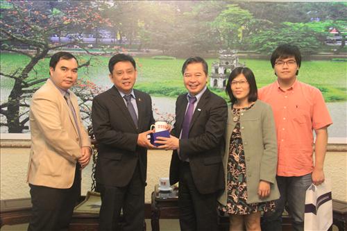 Tiếp và làm việc với Đại sứ Philipines tại Việt Nam