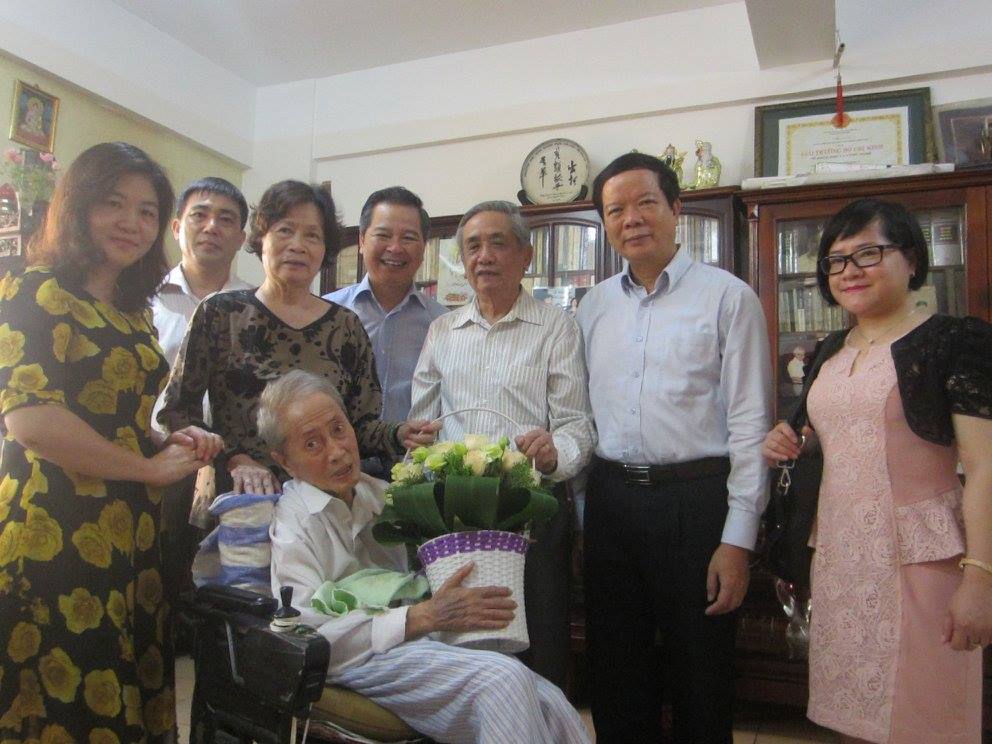 Chúc mừng GS. NGND Hà Văn Tấn tuổi 80