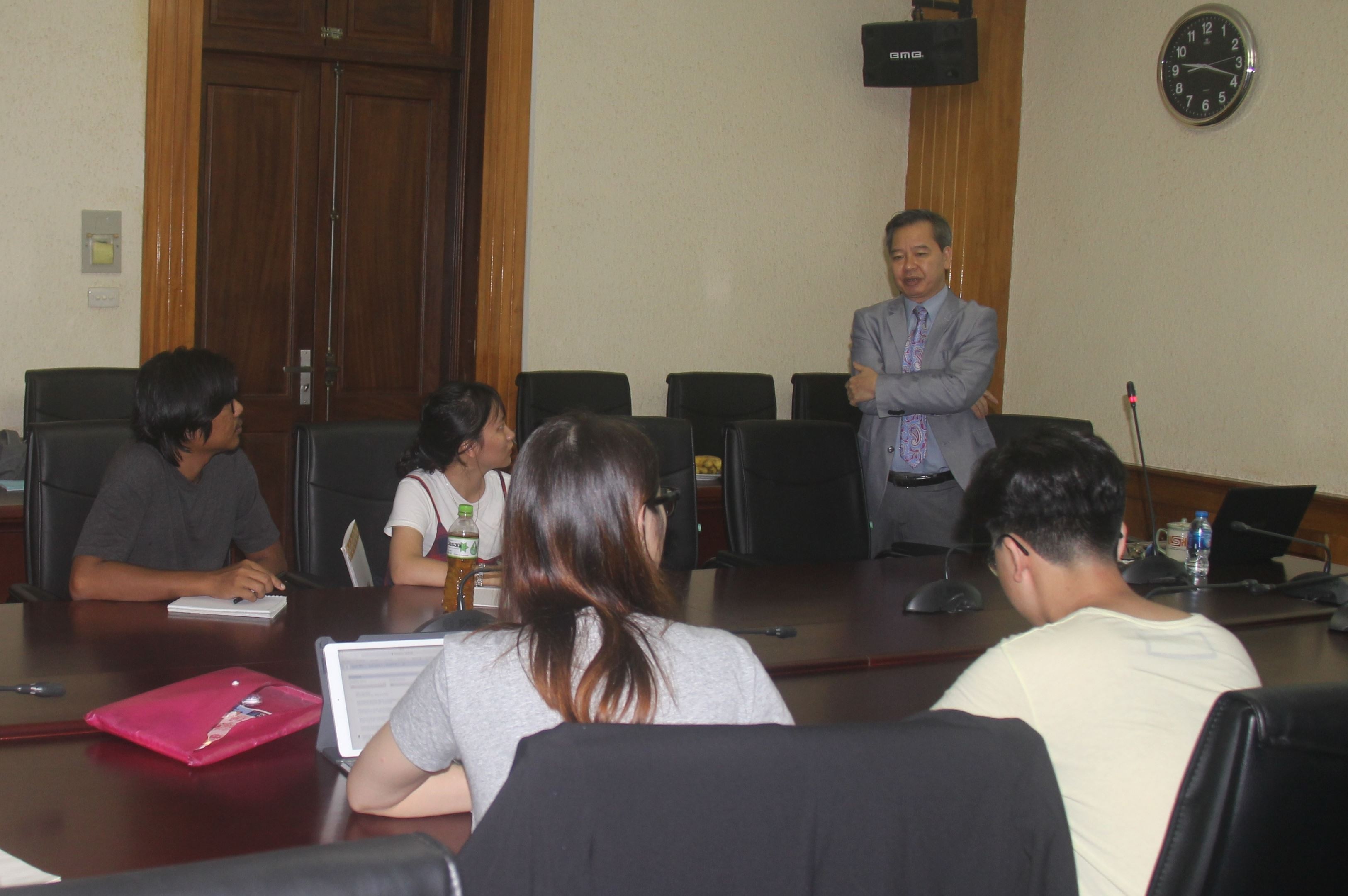 Trường ĐHKHXH&NV và Đại học Humboldt tổ chức khoá học “Toàn cầu - địa phương hoá ở Việt Nam”