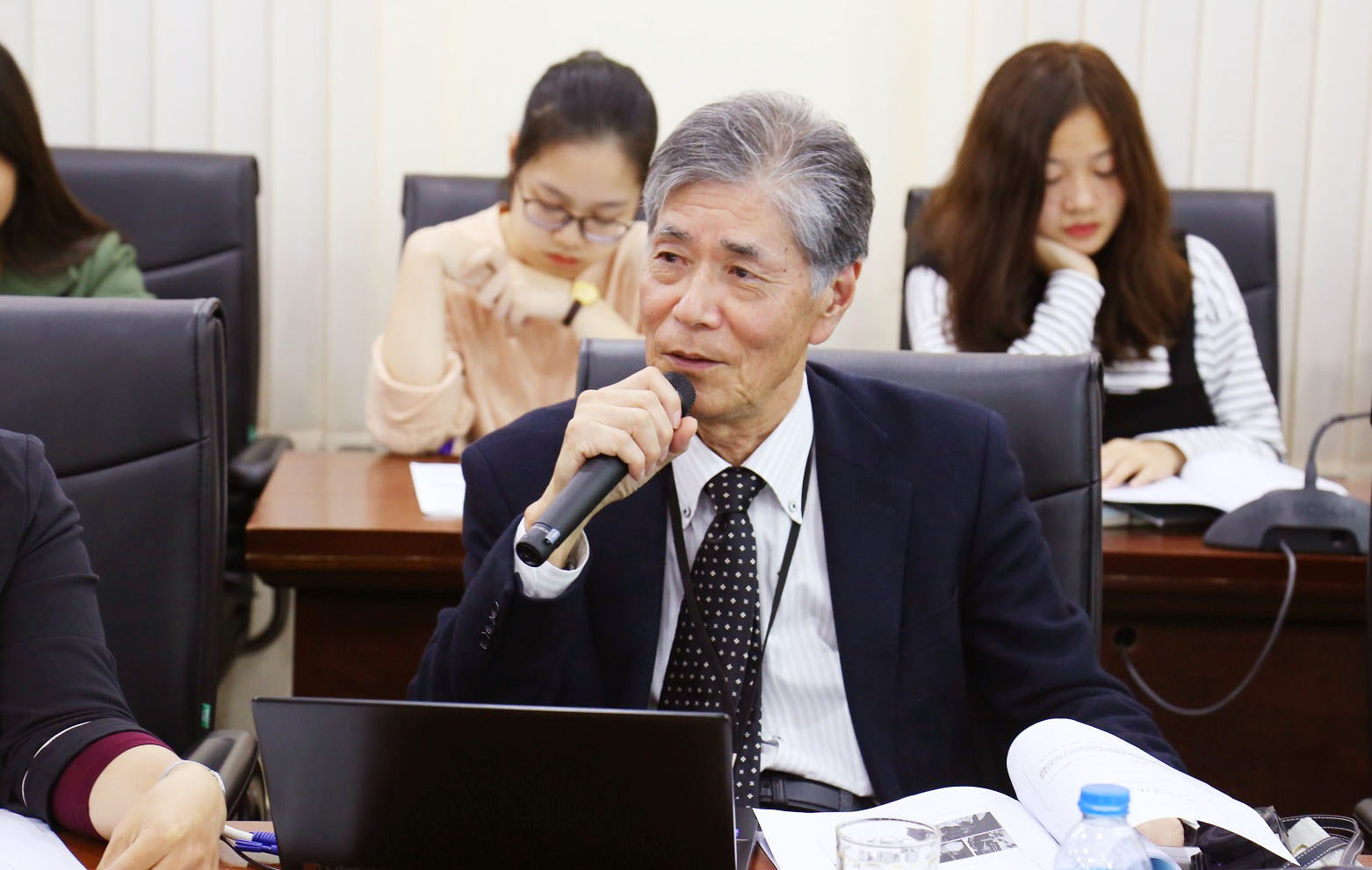 Bia tưởng niệm bác sỹ Abasa Sakitaro  - biểu tượng mới của quan hệ hữu nghị Việt Nam - Nhật Bản