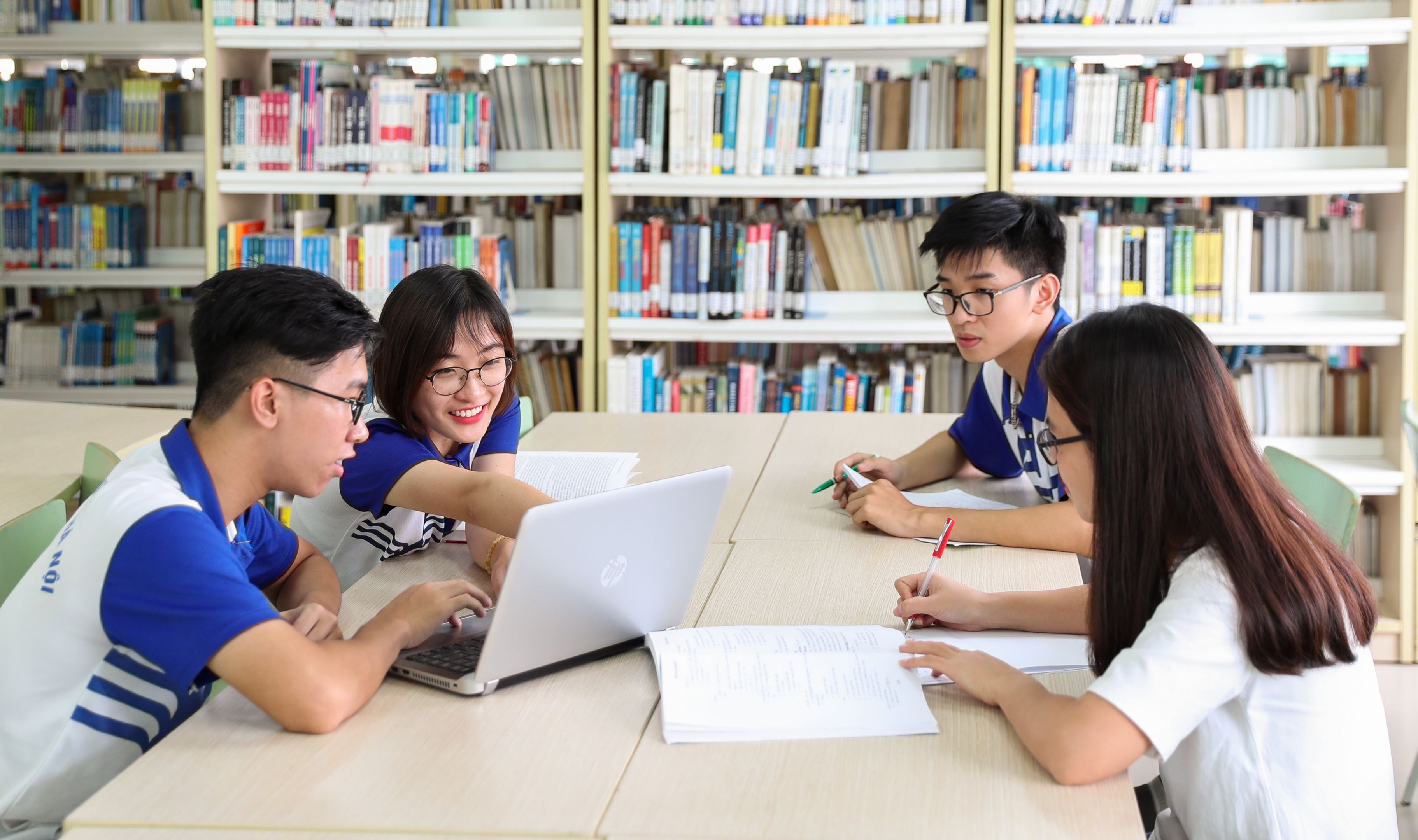 Trung tâm Thông tin Thư viện - Đại học Quốc gia Hà Nội: Sẵn sàng chào đón tân sinh viên USSH!