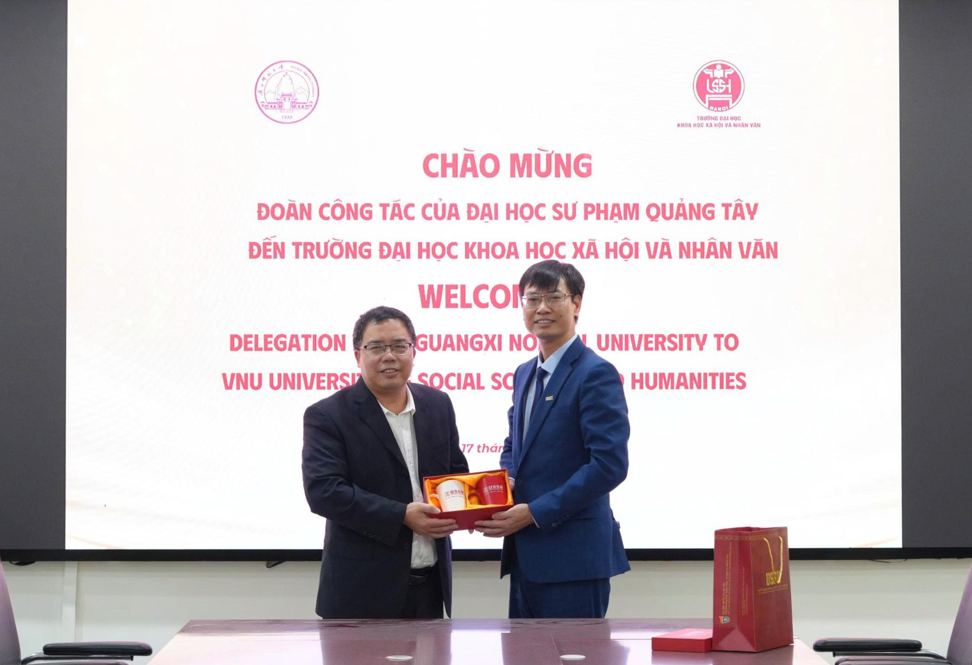 z7247072898173 afd24477a00ef6c19aceac929b4f98db