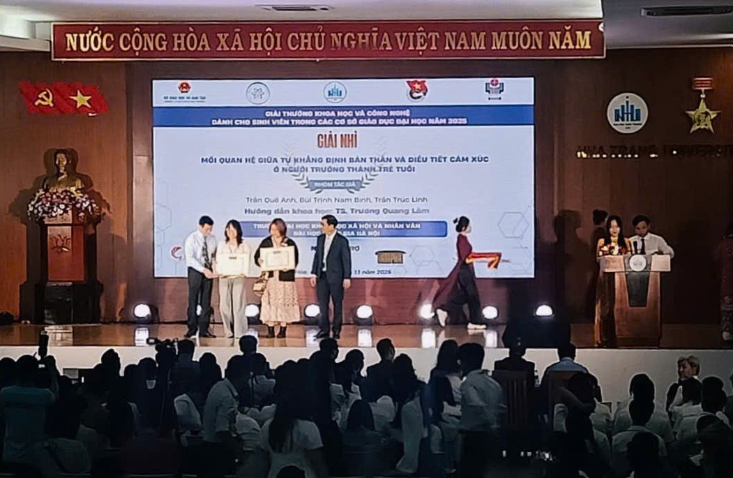 z7380617346699 6b0bc66c5f494a652def672f366e46ed