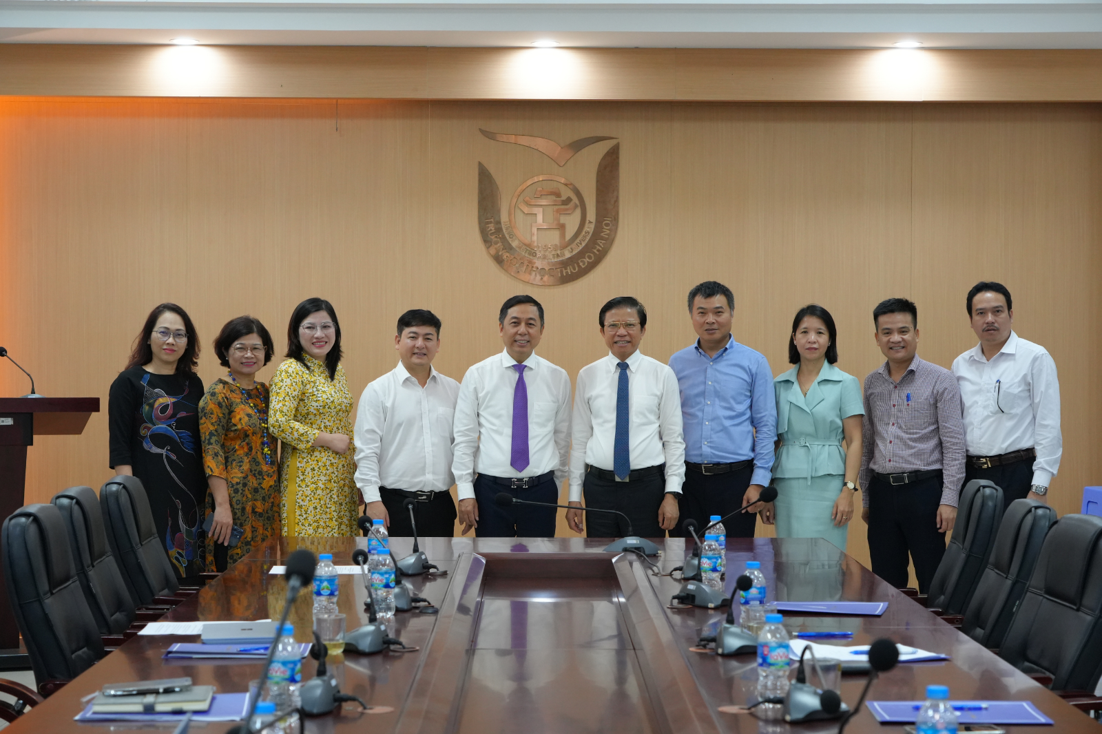 Trường ĐH KHXH&NV và Trường ĐH Thủ đô Hà Nội hợp tác chiến lược, xây dựng trung tâm tri thức phục vụ phát triển bền vững Thủ đô