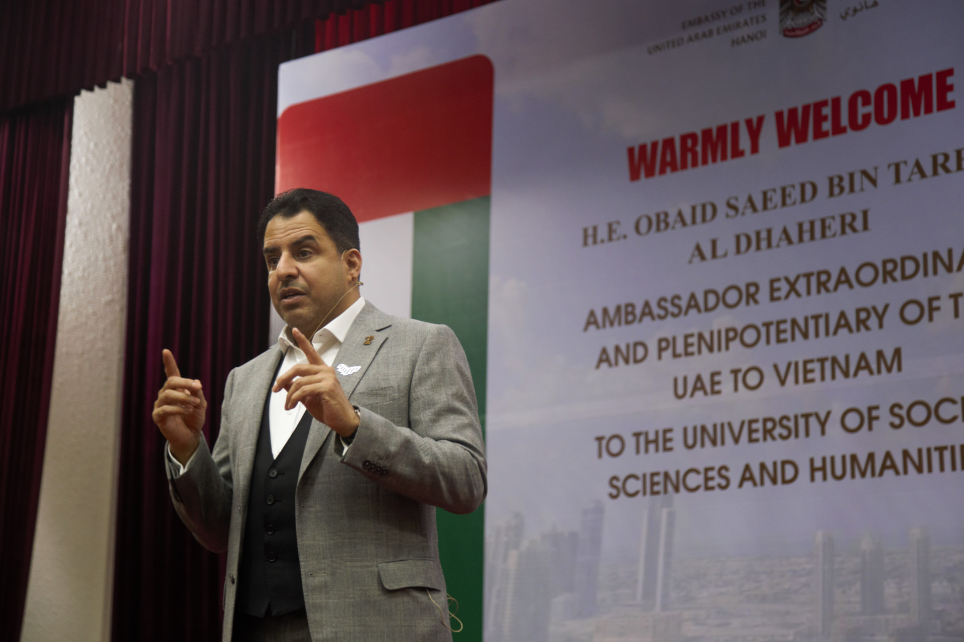 Đại sứ UAE giao lưu với sinh viên Nhân văn